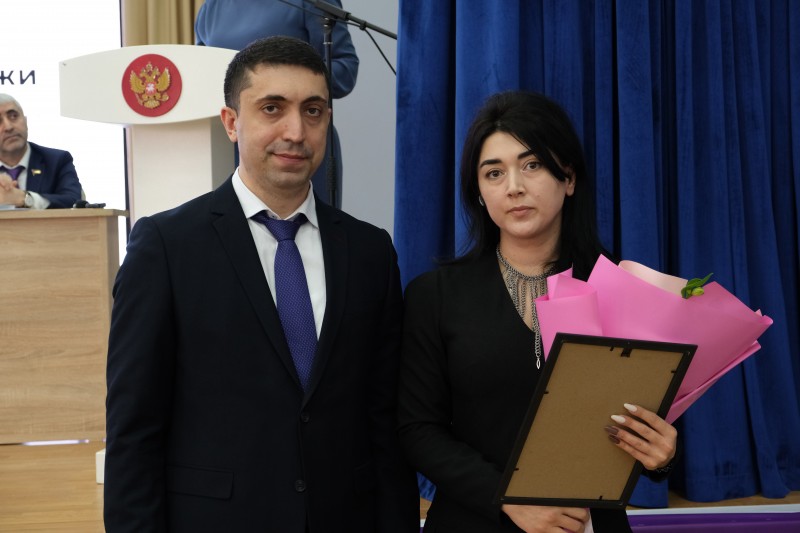 В Махачкале пошло итоговое заседание коллегии Минмолодежи РД