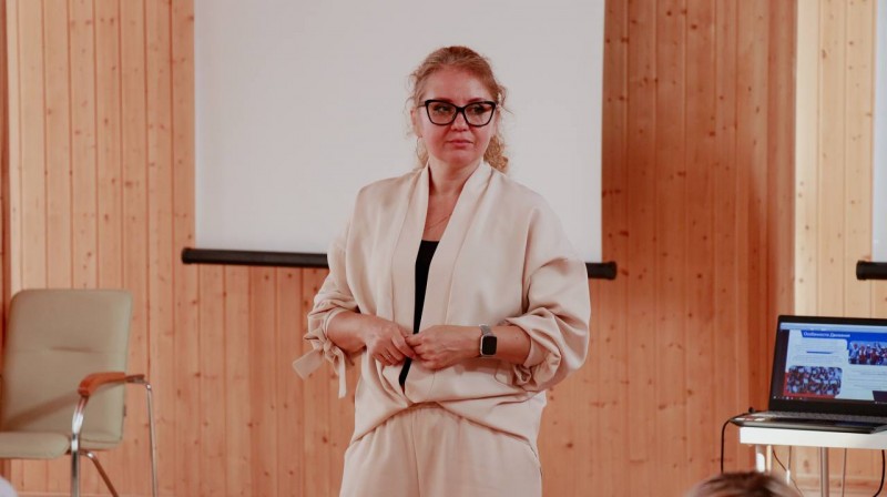 Людмила Саидова рассказала участникам форума «Каспий-2022» о Всероссийском движении детей и молодежи