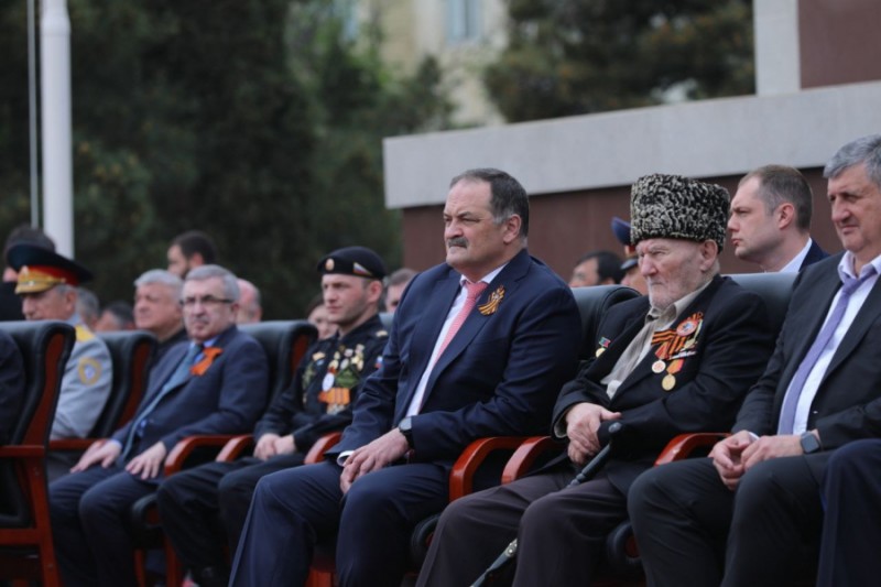 В Каспийске прошла Республиканская акция «Знамя Победы»