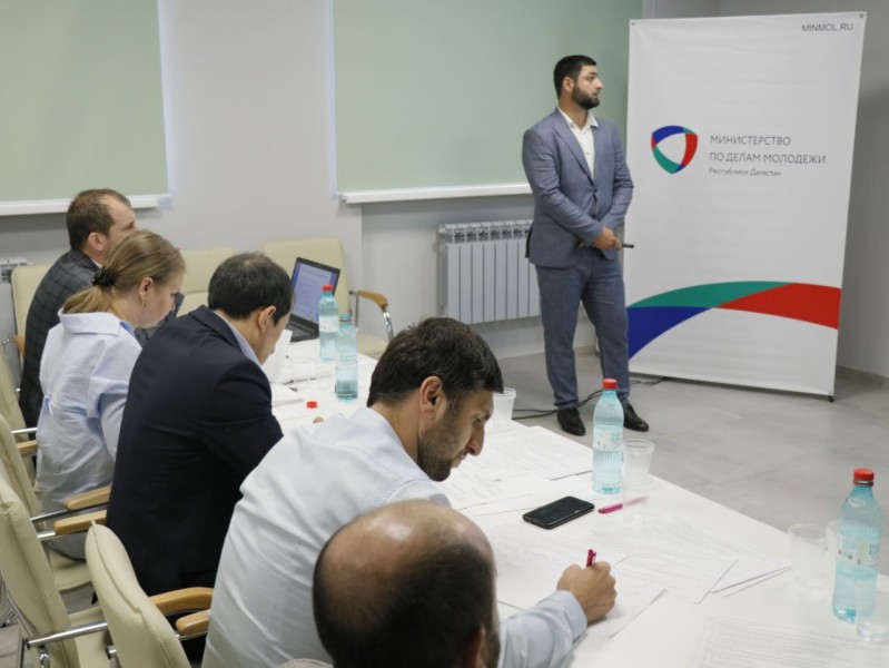 В Минмолодежи пройдет очный этап конкурса на создание ресурсных центров добровольчества