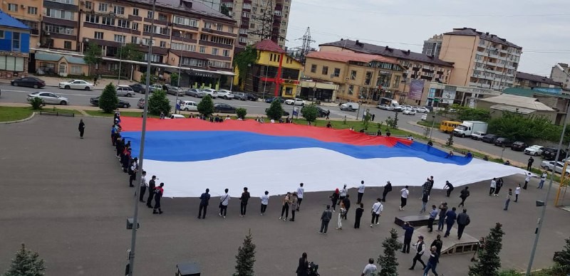 Акция в поддержку Российской Армии и жителей Донбасса прошла в Махачкале