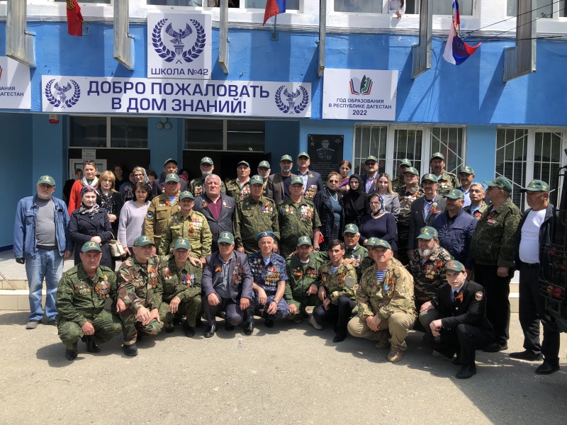 В Дагестане прошел автопробег «Герои! От поколения к поколению!»