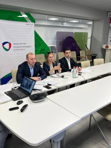 В Махачкале прошла встреча по вопросу участия волонтёров в информировании населения по работе с ГИС ЖКХ