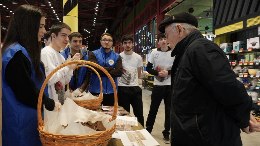 В Махачкале прошла Всероссийская акция памяти «Блокадный хлеб»