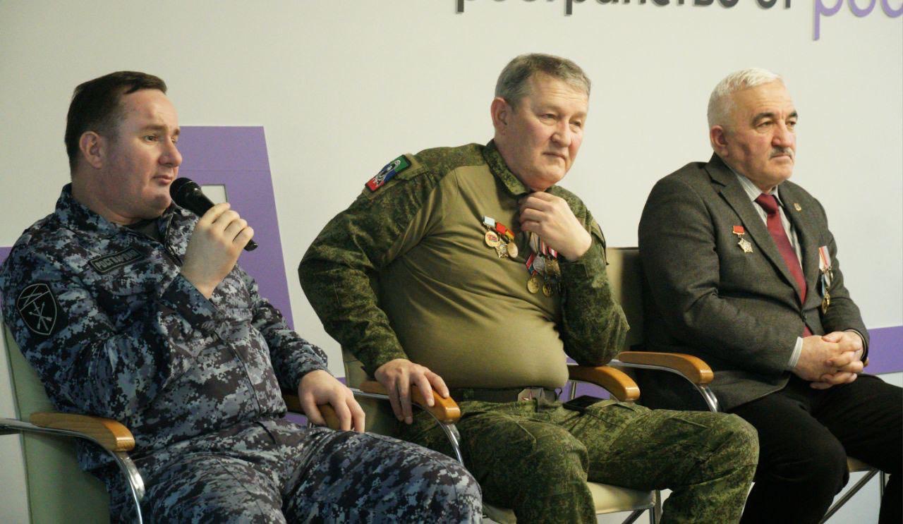 В Махачкале встретились с воинами-интернационалистами и участниками СВО
