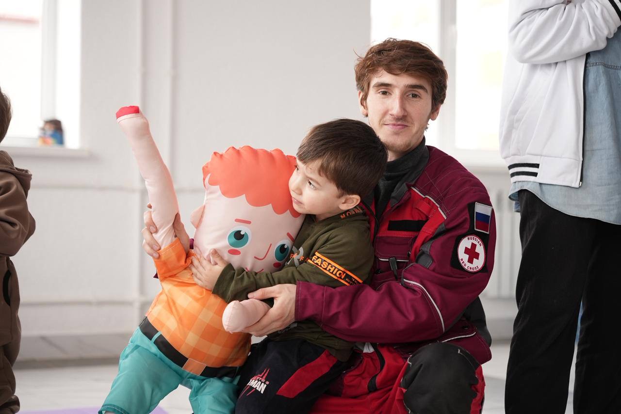 Дагестанское отделение Российского Красного Креста с первых дней ЧС оказывает комплексную помощь пострадавшим