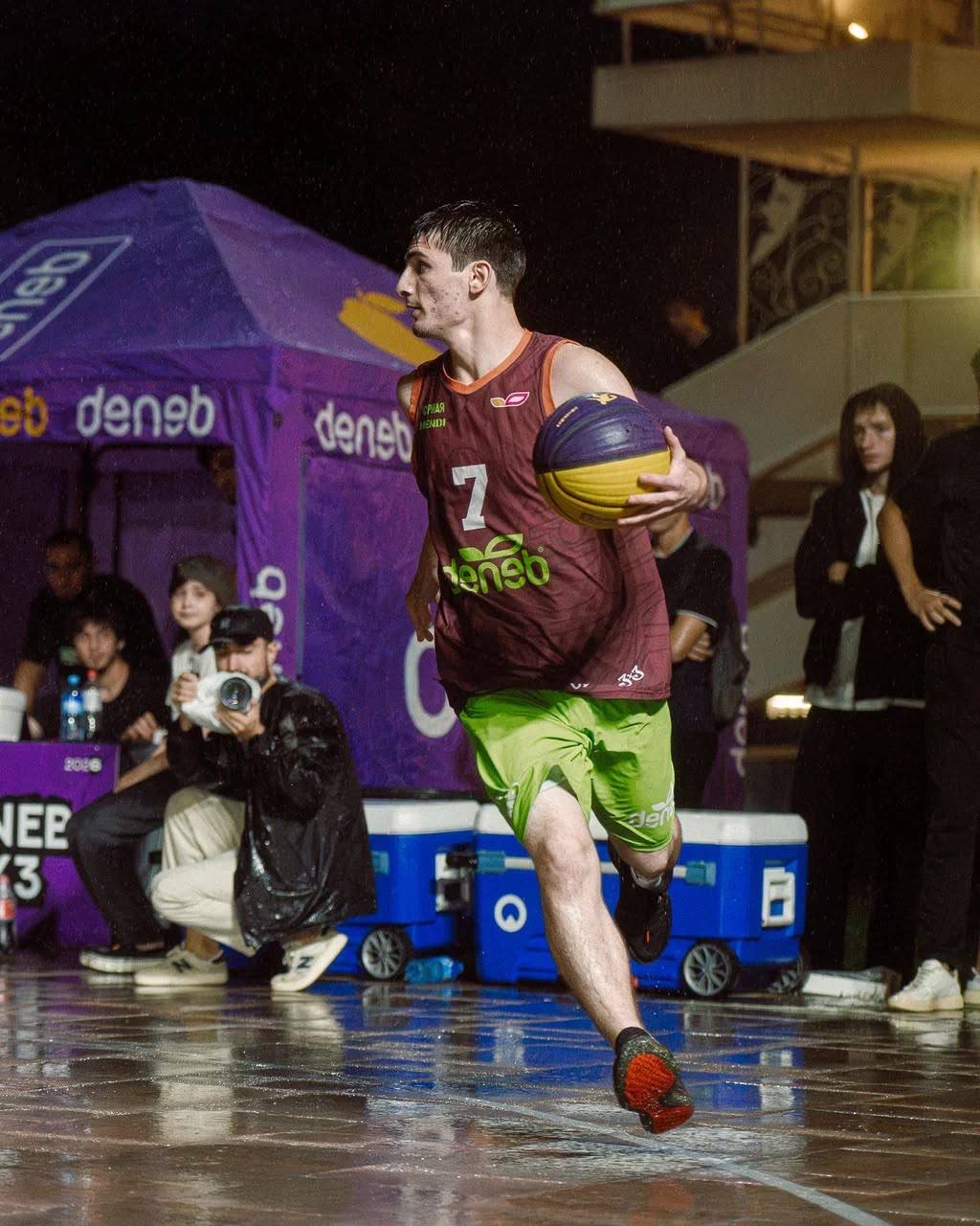 В Махачкале продолжается борьба за выход в финал Deneb 3x3