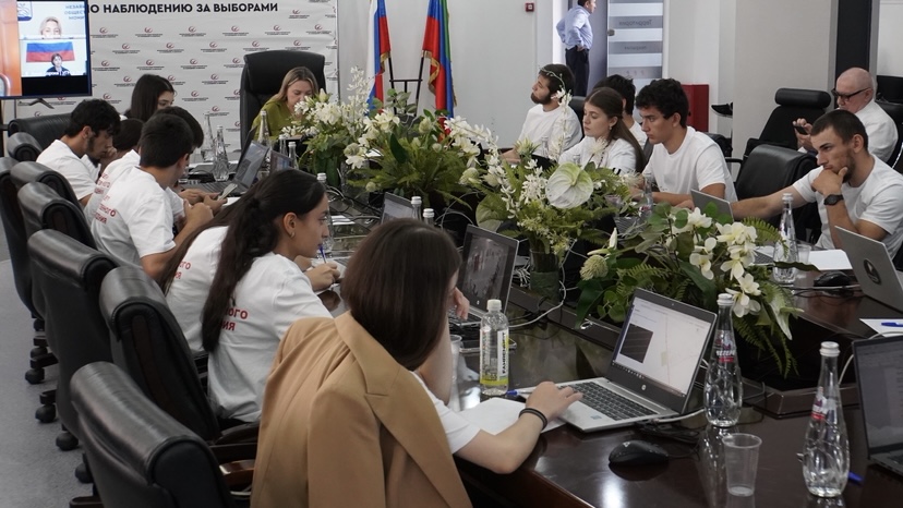 Волонтёры Дагестана обеспечивают работу Центра общественного наблюдения