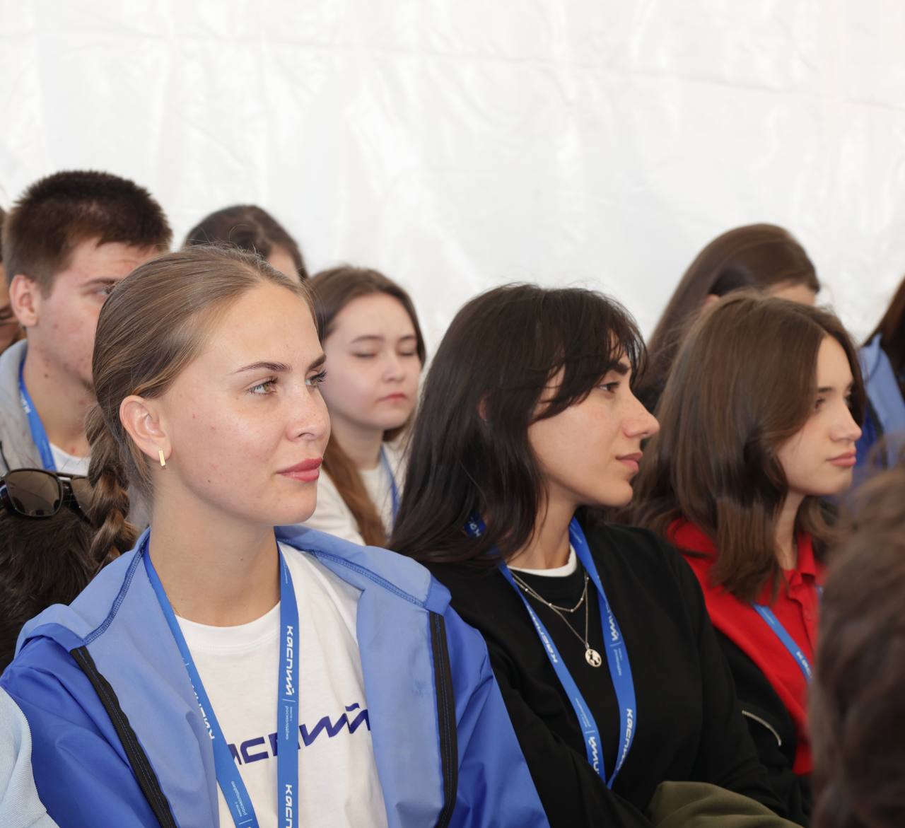 На молодёжном форуме «Каспий-2025» прошёл День платформы «Россия – страна возможностей»