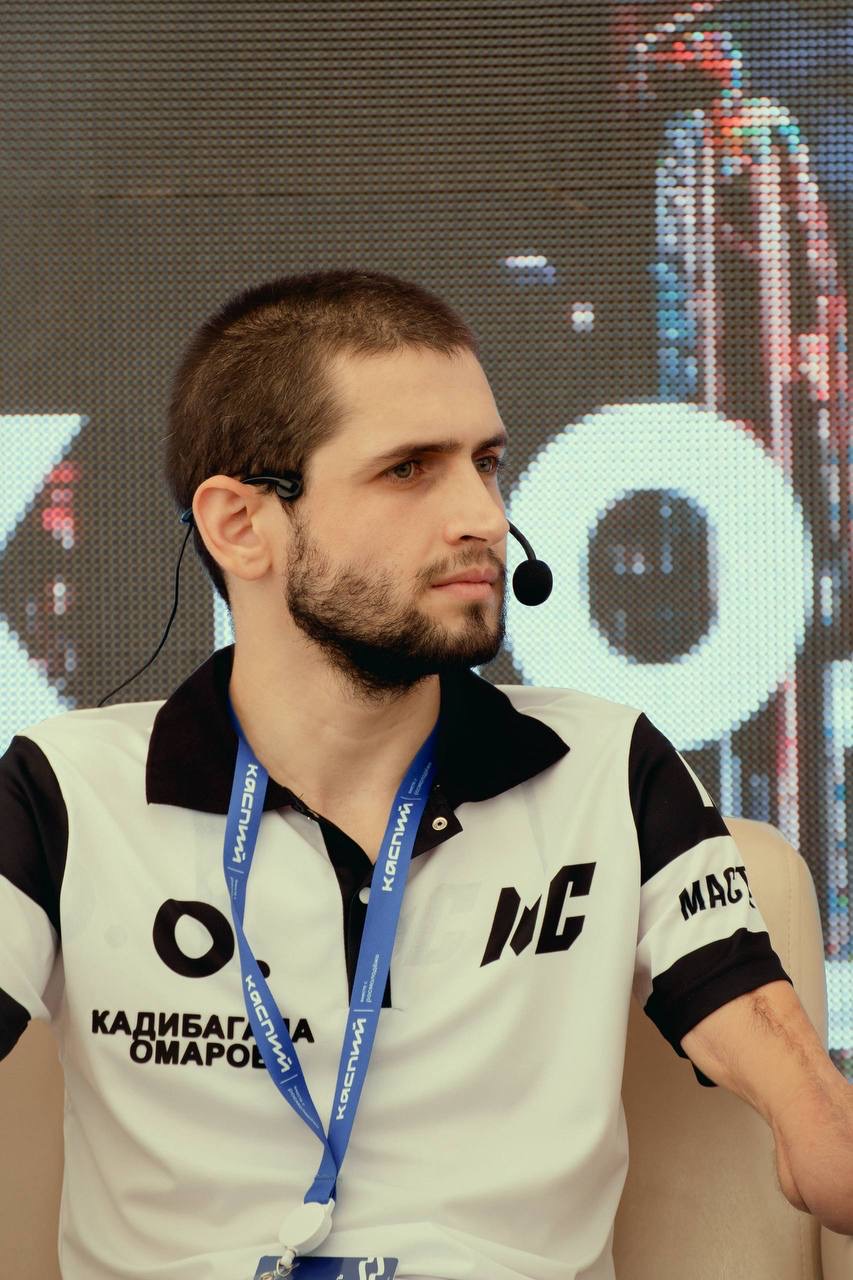 Вершины берутся с боем: чемпионы UFC, Олимпиады и мира рассказали на форуме «Каспий» о цене побед