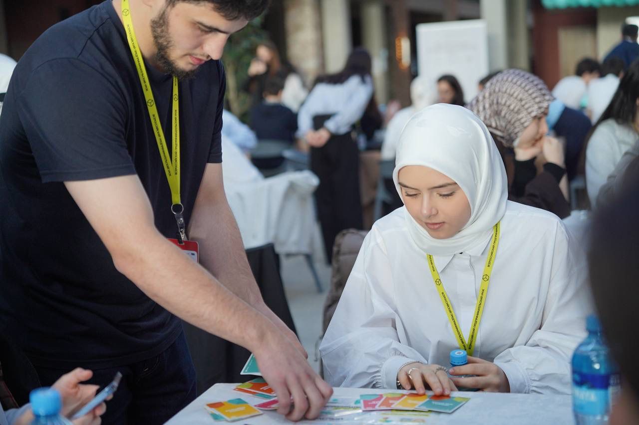В Махачкале прошел Всероссийский предпринимательский урок для школьников
