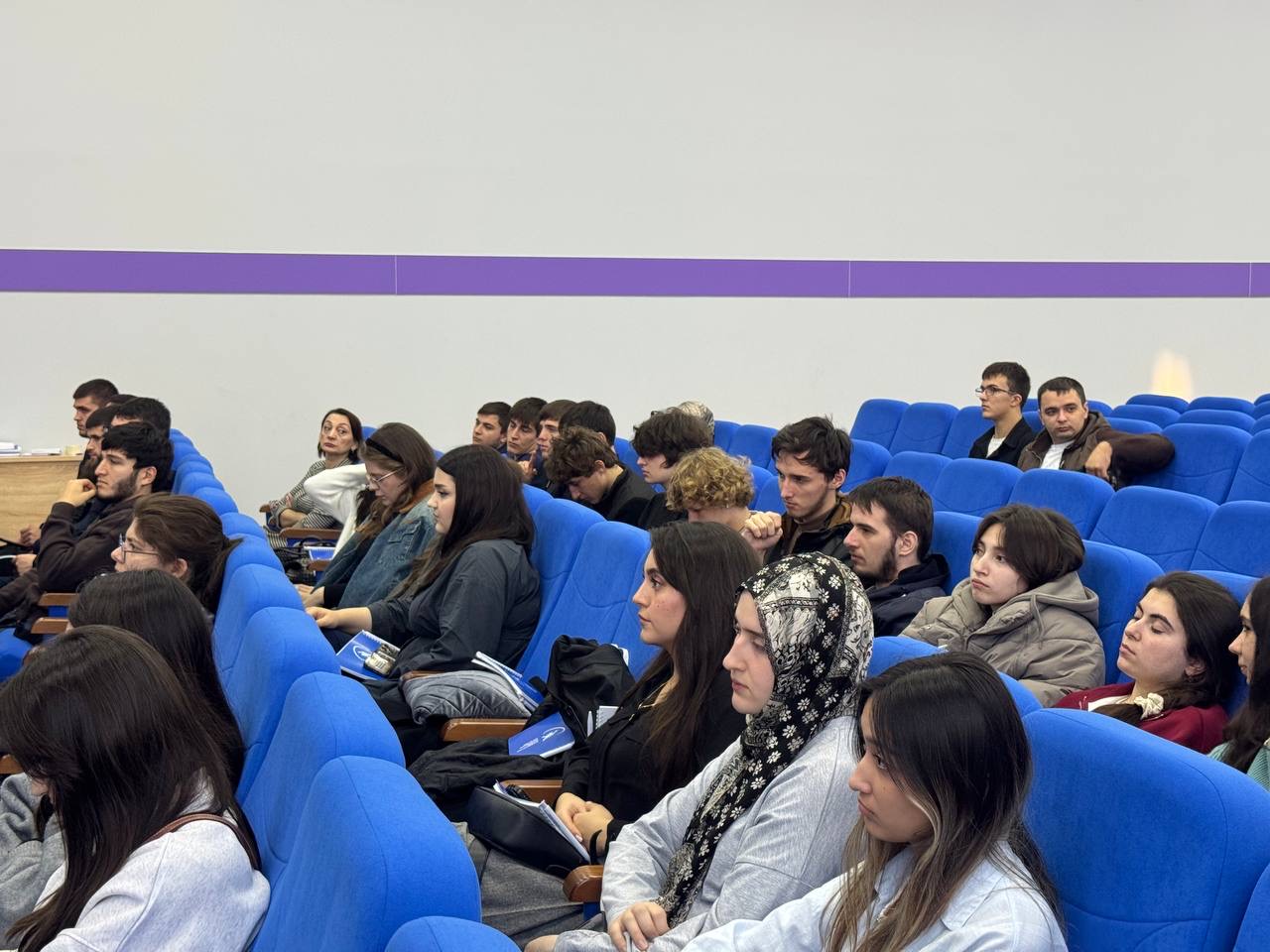 В Махачкале прошла «Школа бойца» для новичков студенческих отрядов