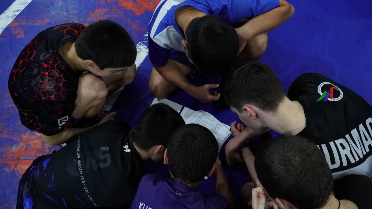 В спортивной школе имени Абдулрашида Садулаева прошла интеллектуальная викторина для юных спортсменов