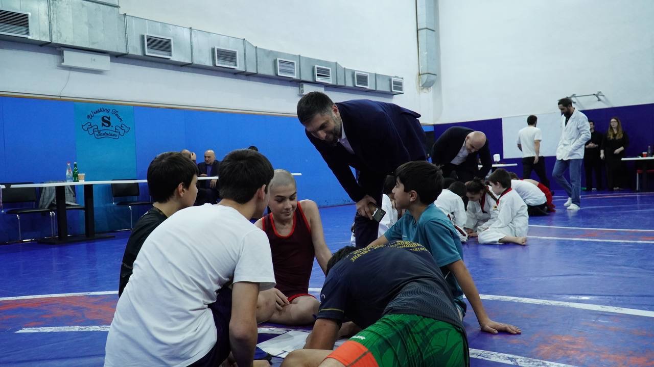 В спортивной школе имени Абдулрашида Садулаева прошла интеллектуальная викторина для юных спортсменов