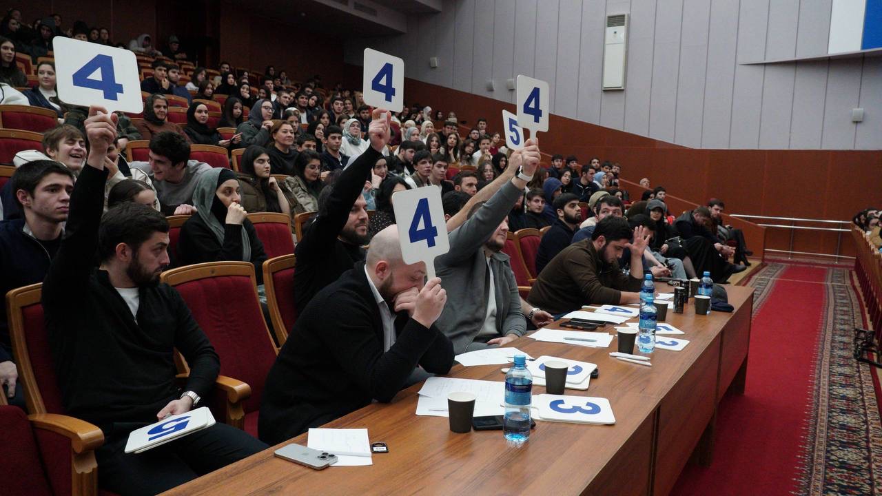 Команда «Не вывозим» – чемпионы Дагестанской лиги КВН