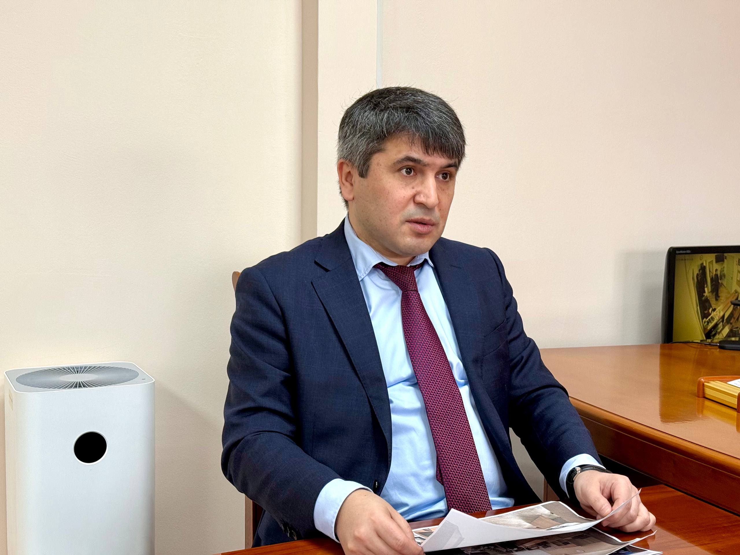 Министр по делам молодежи Дагестана Камил Саидов обсудил с руководством Табасаранского района создание молодежного лагеря