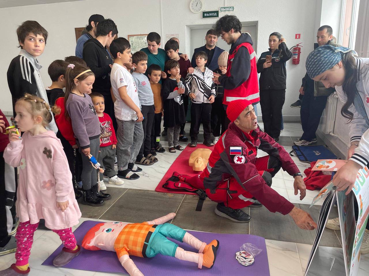 Дагестанское отделение Российского Красного Креста с первых дней ЧС оказывает комплексную помощь пострадавшим