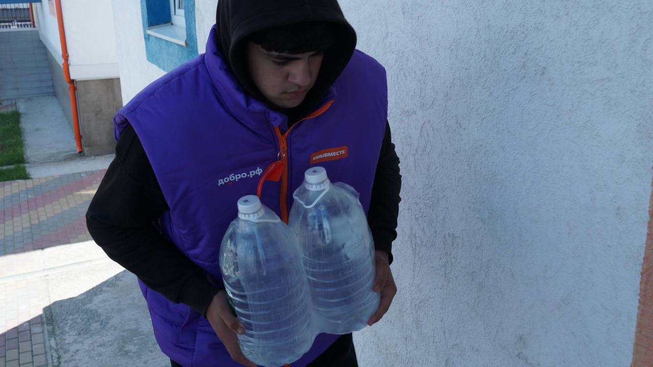 Волонтёры АНО «Академия Добра» помогают пострадавшим в составе штаба #МЫВМЕСТЕ