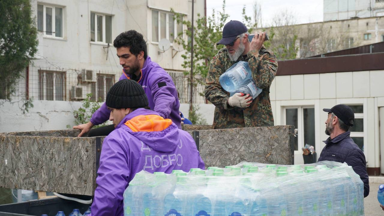 Волонтёрский корпус Дагестана отрабатывает заявки жителей в круглосуточном режиме