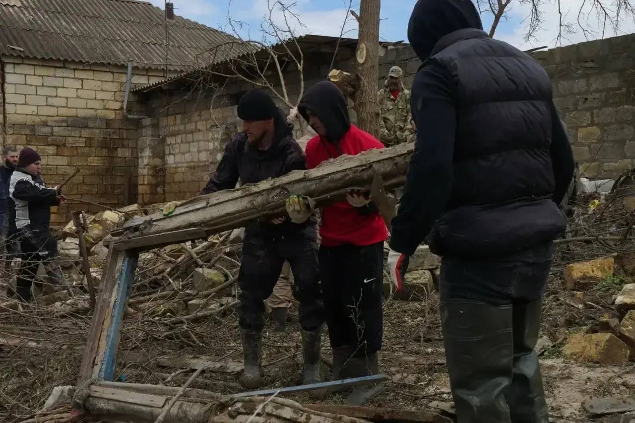 Волонтёрский корпус Дагестана отрабатывает заявки жителей в круглосуточном режиме