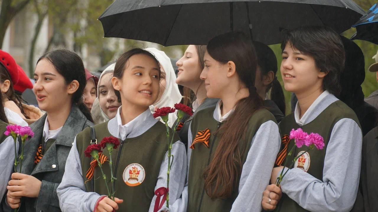 Более 1000 человек стали участниками Республиканской акции «Вахта памяти» в Махачкале