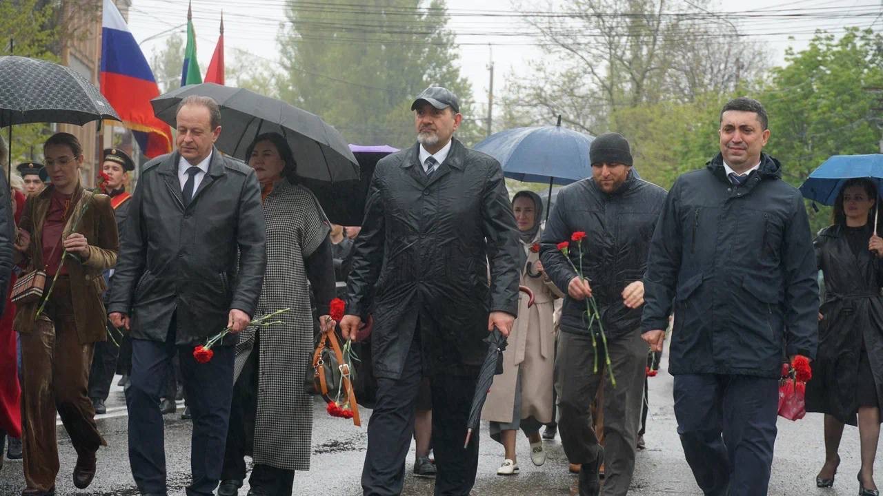 Более 1000 человек стали участниками Республиканской акции «Вахта памяти» в Махачкале