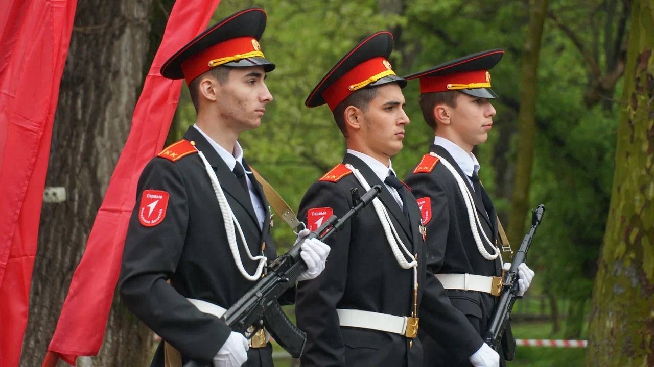 Более 1000 человек стали участниками Республиканской акции «Вахта памяти» в Махачкале