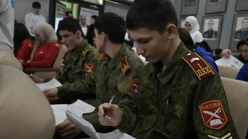 Более 15 000 человек написали «Диктант Победы» в Дагестане