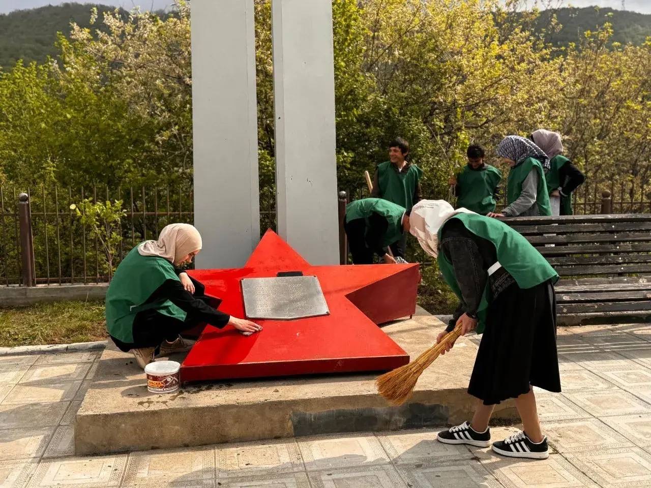 Более 3000 волонтеров приняли участие во Всероссийском субботнике в Дагестане