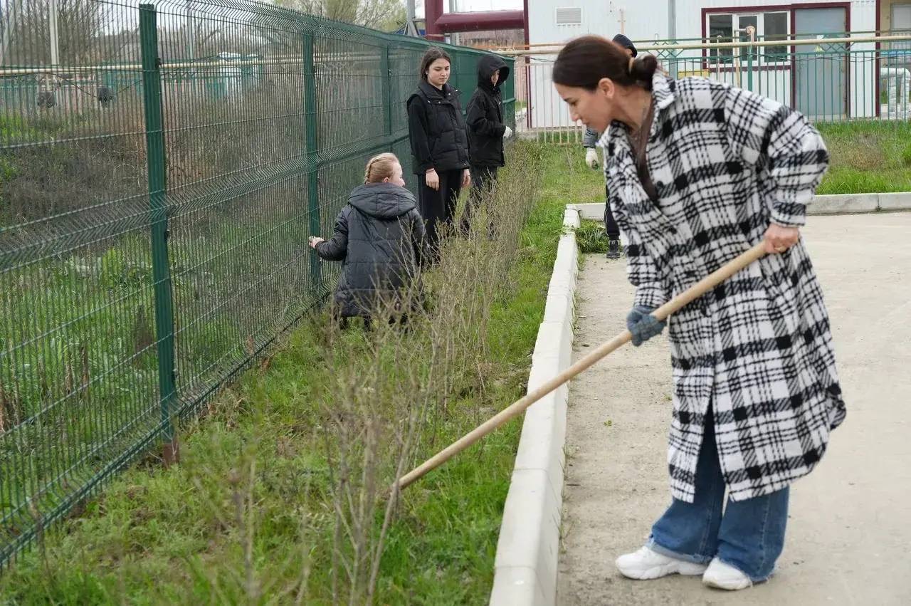 Более 3000 волонтеров приняли участие во Всероссийском субботнике в Дагестане