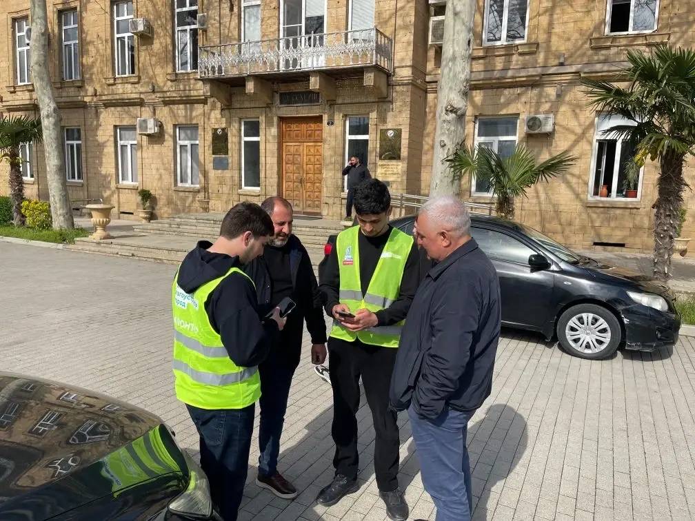 Волонтёры Дагестана помогают в рамках федерального проекта «Формирование комфортной городской среды»