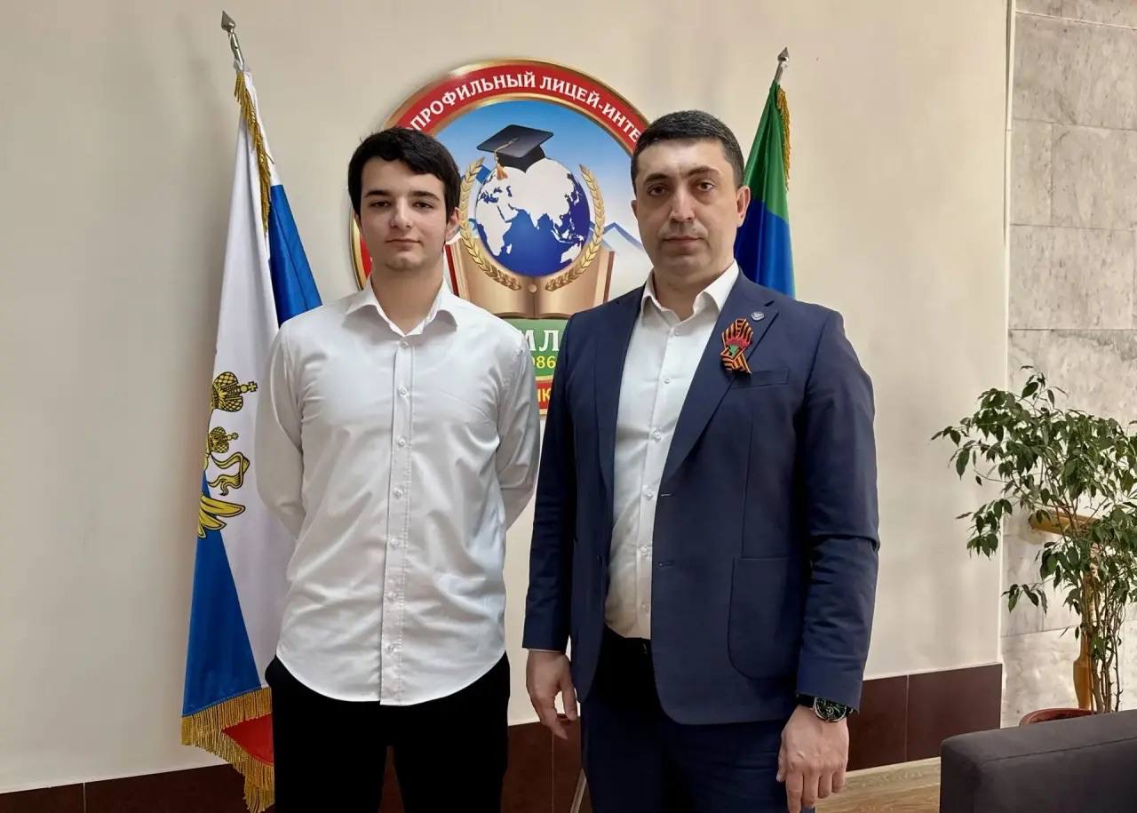 «Наша задача — сделать так, чтобы каждый знал об этих возможностях»: Камил Саидов дал старт проекту «Проводники смыслов» в Дагестане