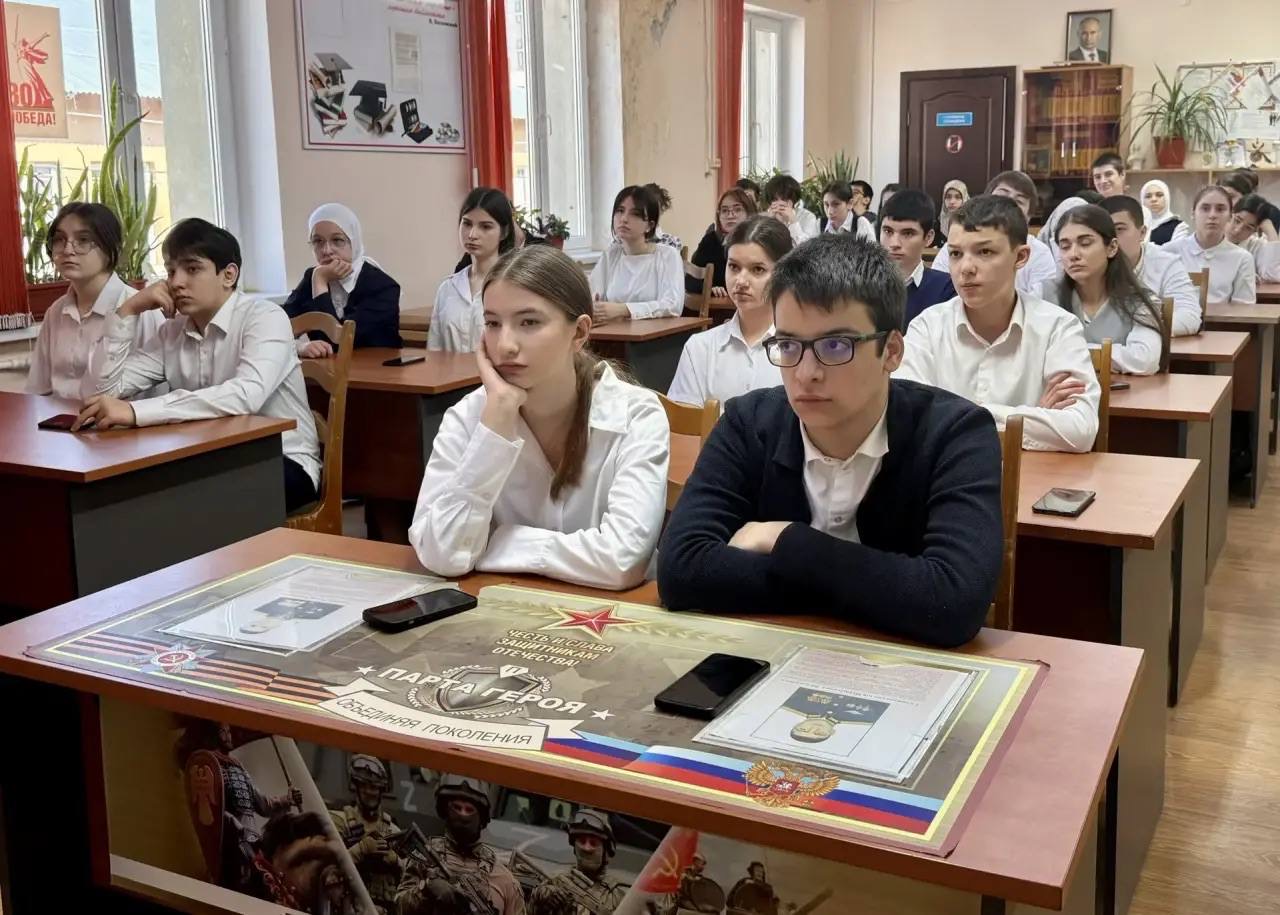 «Наша задача — сделать так, чтобы каждый знал об этих возможностях»: Камил Саидов дал старт проекту «Проводники смыслов» в Дагестане