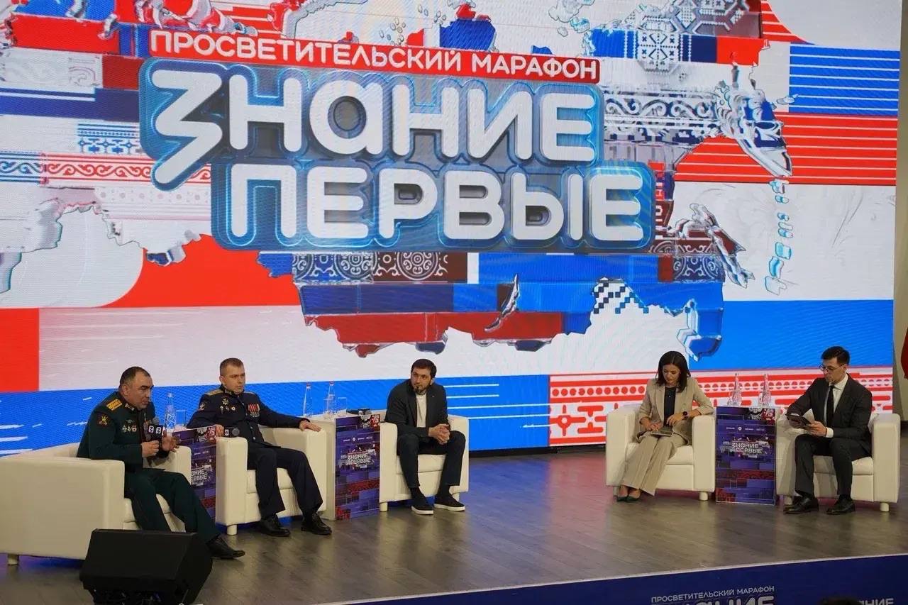 В Махачкале герои СВО и военкоры рассказали молодежи о защите Родины и важности единства