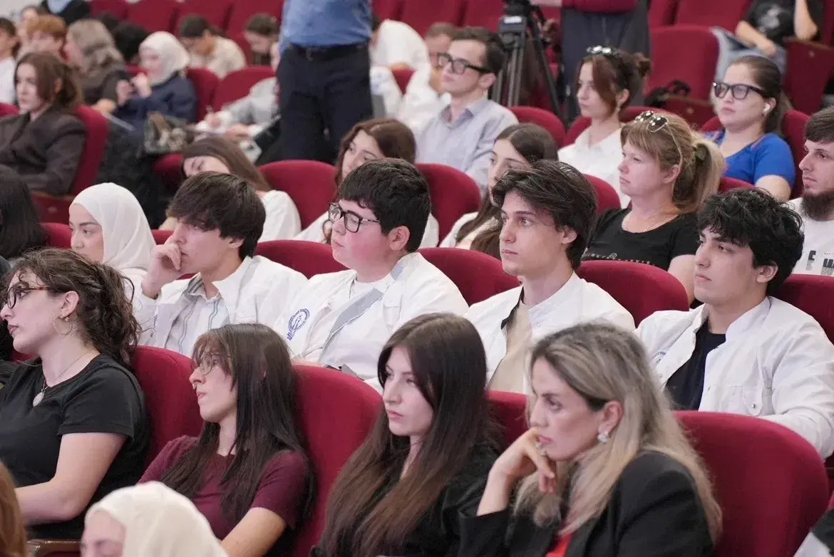 В Махачкале прошло пленарное заседание Академии смыслов проекта «Школа гражданской журналистики»