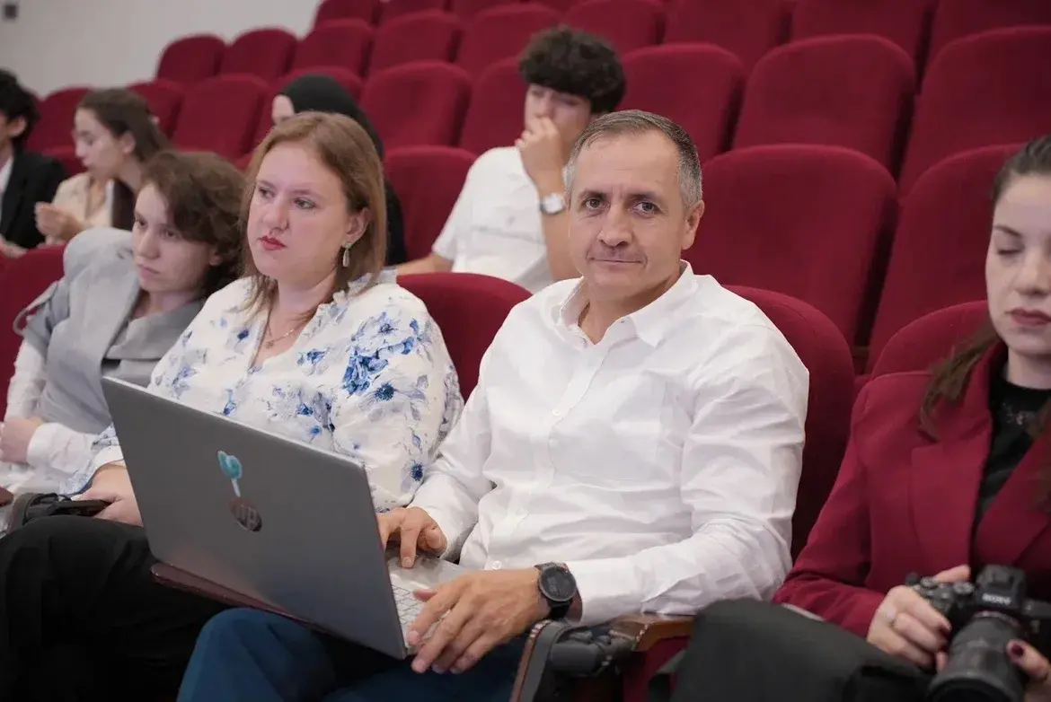 В Махачкале прошло пленарное заседание Академии смыслов проекта «Школа гражданской журналистики»